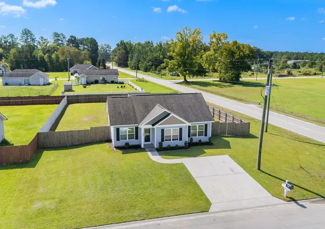 Photo 2 of Sale Pending at 100 Pumpkin Ash Loop, Conway, SC 29527 | MLS# 2621853 | Listing updated on 2026-09-15