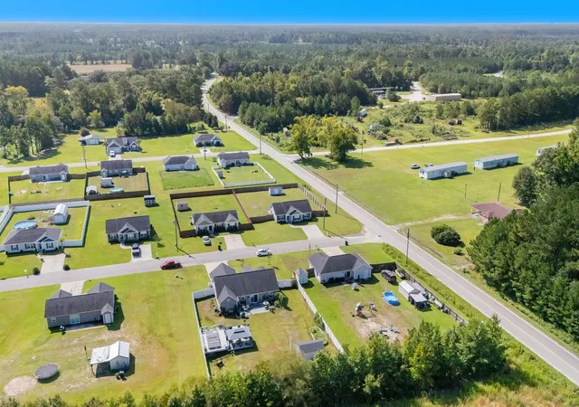 Photo 3 of Sale Pending at 100 Pumpkin Ash Loop, Conway, SC 29527 | MLS# 2621853 | Listing updated on 2026-09-15