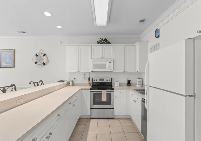 Listing Photo 5 - Condo for sale in building located at 4890 Luster Leaf Cir, Myrtle Beach, SC 29577 - Unit #103