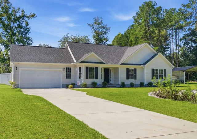Photo 1 of Single family home for sale at 245 Yauhannah Lake Dr, Georgetown, SC 29440 | MLS# 2621936 | Listing updated on 2026-09-13