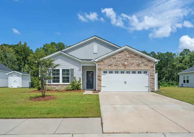 Photo 1 of Single family home for sale at 208 Wagner Cir, Conway, SC 29526 | MLS# 2621973 | Listing updated on 2026-10-02