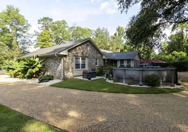 Photo 4 of Single family home for sale at 1966 Marion St, Georgetown, SC 29440 | MLS# 2622009 | Listing updated on 2026-09-06