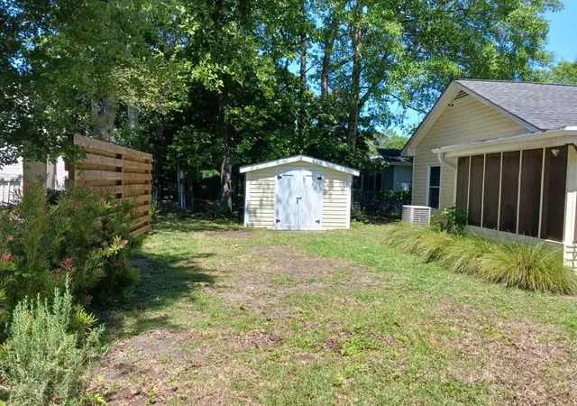 Photo 18 of Single family home for sale at 301 Stratford Pl, Murrells Inlet, SC 29576 | MLS# 2622019 | Listing updated on 2026-10-07