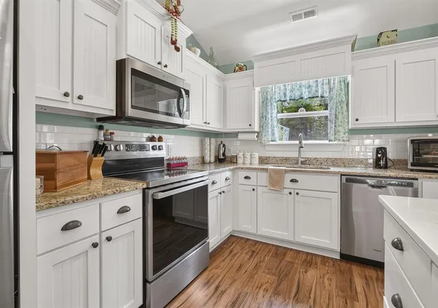 Photo 3 of Single family home for sale at 148 Penn Cir, Galivants Ferry, SC 29544 | MLS# 2622089 | Listing updated on 2026-09-12
