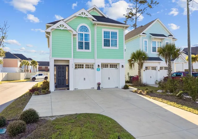 Photo 1 of Single family home for sale at 517 9th Avenue S, North Myrtle Beach, SC 29582 | MLS# 2622153 | Listing updated on 2026-10-05