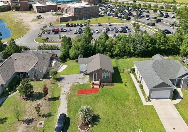 Photo 3 of Single family home for sale at 175 Cypress Ln, Little River, SC 29566 | MLS# 2622168 | Listing updated on 2026-09-24
