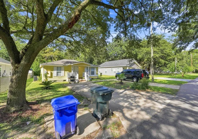 Photo 2 of Single family home for sale at 803 Melson St, Conway, SC 29527 | MLS# 2622210 | Listing updated on 2026-09-09