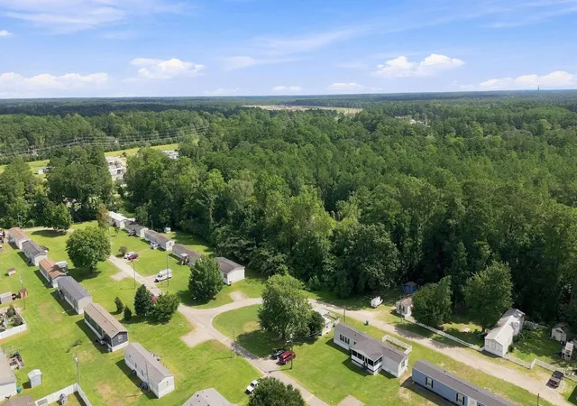 Photo 3 of Manufactured home for sale at 4660 Home Pl Cir, Myrtle Beach, SC 29588 | MLS# 2622213 | Listing updated on 2026-09-10