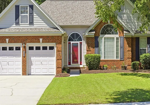 Photo 2 of Sale Pending at 4008 Edenborough Dr, Myrtle Beach, SC 29588 | MLS# 2622216 | Listing updated on 2026-09-10
