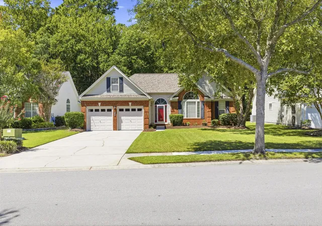 Photo 3 of Sale Pending at 4008 Edenborough Dr, Myrtle Beach, SC 29588 | MLS# 2622216 | Listing updated on 2026-09-10