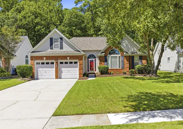 Photo 3 of Sale Pending at 4008 Edenborough Dr, Myrtle Beach, SC 29588 | MLS# 2622216 | Listing updated on 2026-09-10