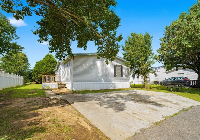 Manufactured home for sale at 3802 Stern Dr, Conway, SC 29526 | MLS# 2622244