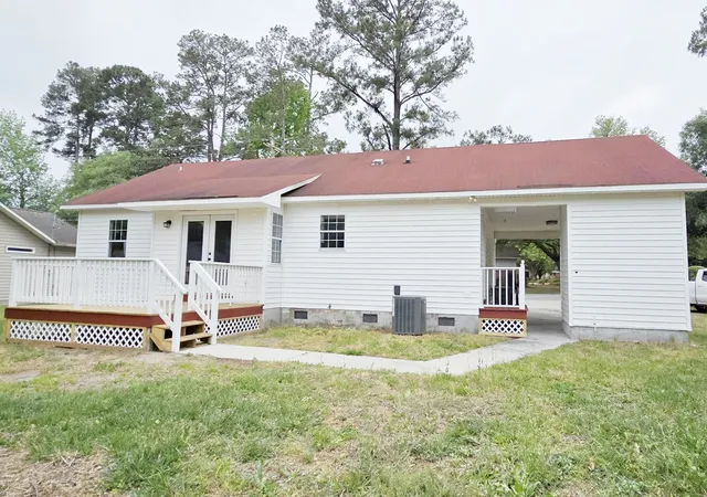 Photo 3 of Single family home for sale at 1208 Elm St, Conway, SC 29526 | MLS# 2622245 | Listing updated on 2026-10-02