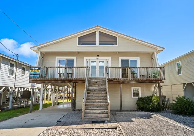 Photo 1 of Single family home for sale at 308 54th Avenue N, North Myrtle Beach, SC 29582 | MLS# 2622318 | Listing updated on 2026-09-10