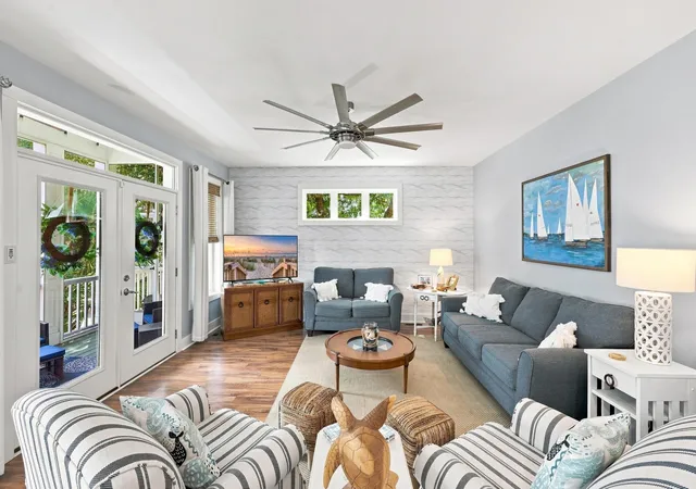 Photo 3 of Single family home for sale at 35 Oyster Pearl Ct, Pawleys Island, SC 29585 | MLS# 2622401 | Listing updated on 2026-09-14