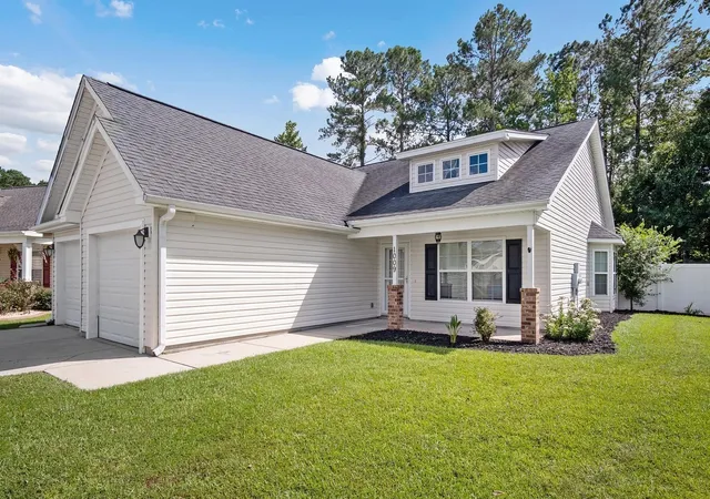 Photo 1 of Single family home for sale at 1009 Mccall Loop, Conway, SC 29526 | MLS# 2622405 | Listing updated on 2026-09-10