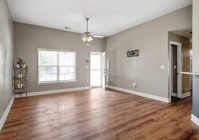 Photo 4 of Single family home for sale at 1009 Mccall Loop, Conway, SC 29526 | MLS# 2622405 | Listing updated on 2026-09-10