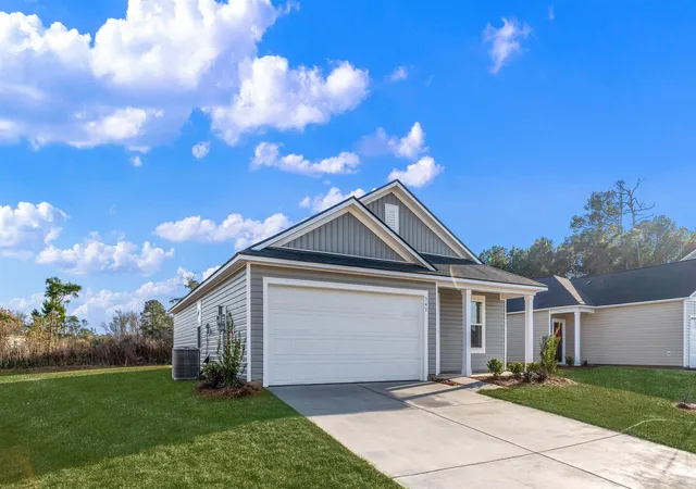 Photo 4 of Single family home for sale at 613 Green Valley Way, Loris, SC 29569 | MLS# 2622414 | Listing updated on 2026-09-10