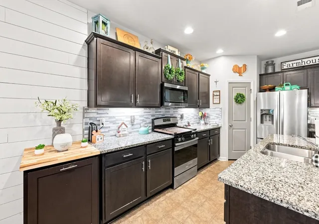 Photo 3 of Sale Pending at 800 Wild Leaf Loop, Conway, SC 29526 | MLS# 2622419 | Listing updated on 2026-10-04