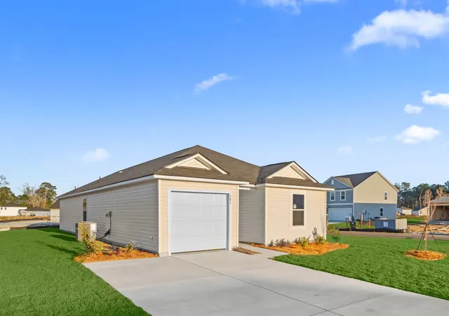 Photo 2 of Single family home for sale at 637 Green Valley Way, Loris, SC 29569 | MLS# 2622421 | Listing updated on 2026-09-10