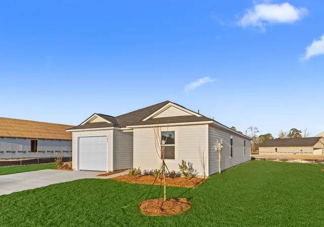 Photo 3 of Single family home for sale at 637 Green Valley Way, Loris, SC 29569 | MLS# 2622421 | Listing updated on 2026-09-10