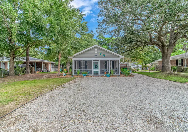 Photo 2 of Single family home for sale at 1014 Whitton St, Georgetown, SC 29440 | MLS# 2622434 | Listing updated on 2026-09-14