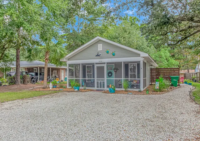 Photo 3 of Single family home for sale at 1014 Whitton St, Georgetown, SC 29440 | MLS# 2622434 | Listing updated on 2026-09-14