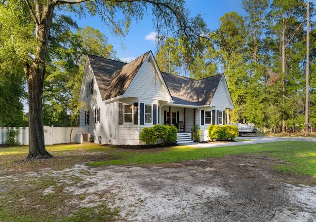 Photo 3 of Single family home for sale at 160 Comanche Dr, Georgetown, SC 29440 | MLS# 2622448 | Listing updated on 2026-09-11