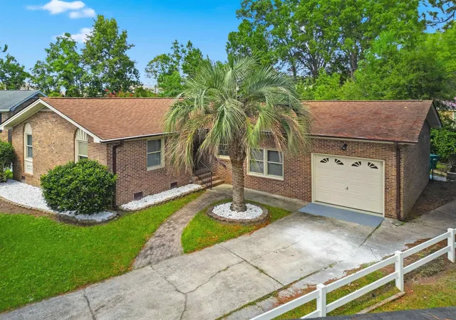 Photo 2 of Single family home for sale at 3916 Quail Cir, Myrtle Beach, SC 29579 | MLS# 2622461 | Listing updated on 2026-09-14