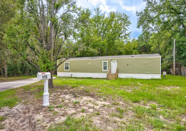 Photo 2 of Sale Pending at 178 C Versie Rd, Little River, SC 29566 | MLS# 2622486 | Listing updated on 2026-10-05