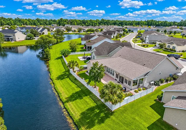 Photo 3 of Single family home for sale at 1333 Midtown Village Dr, Conway, SC 29526 | MLS# 2622503 | Listing updated on 2026-09-28