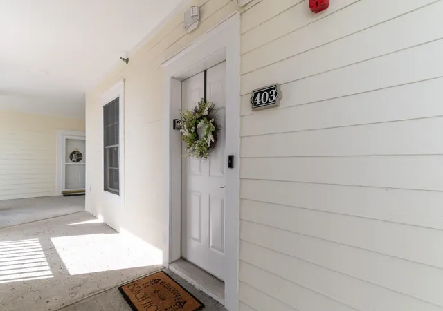 Listing Photo 4 - Condo for sale in building located at 4812 Magnolia Lake Dr, Myrtle Beach, SC 29577 - Unit #403