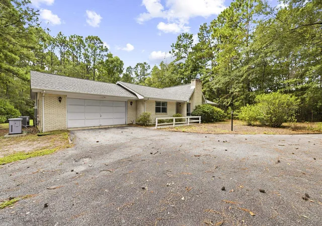 Photo 4 of Single family home for sale at 3811 Loblolly Ave, Little River, SC 29566 | MLS# 2622597 | Listing updated on 2026-09-12