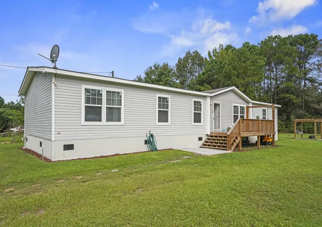 Photo 1 of Manufactured home for sale at 85 Fyffe Ct, Georgetown, SC 29440 | MLS# 2622635 | Listing updated on 2026-09-14
