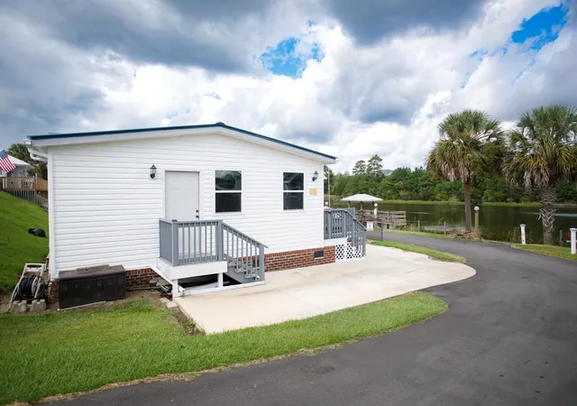 Photo 3 of Manufactured home for sale at 403 Low Tide Dr, North Myrtle Beach, SC 29582 | MLS# 2622644 | Listing updated on 2026-09-14