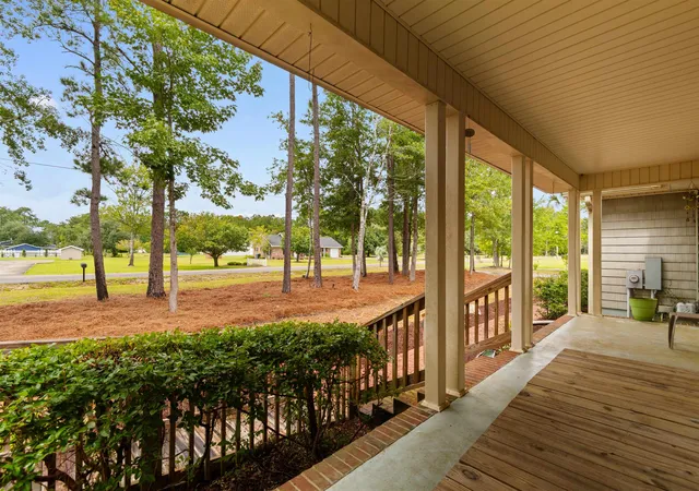 Photo 4 of Single family home for sale at 301 Deer Run Ave, Georgetown, SC 29440 | MLS# 2622677 | Listing updated on 2026-09-14