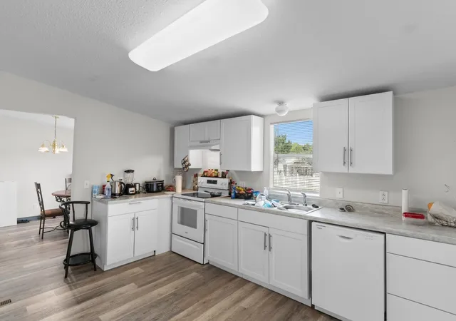 Photo 4 of Manufactured home for sale at 8625 Bragg Dr, Myrtle Beach, SC 29588 | MLS# 2622700 | Listing updated on 2026-09-14