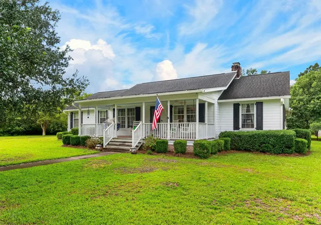 Photo 1 of Single family home for sale at 8812 Thurgood Marshall Hwy, Andrews, SC 29510 | MLS# 2622724 | Listing updated on 2026-09-16
