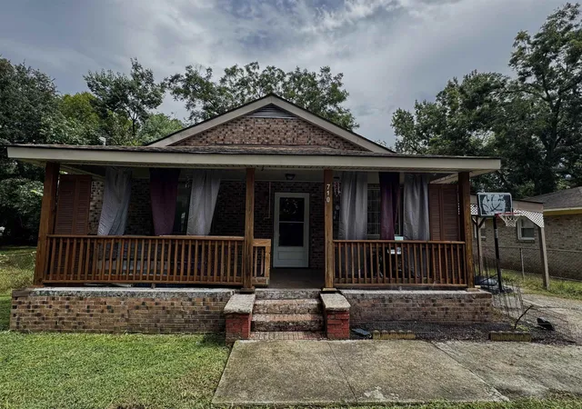 Photo 2 of Single family home for sale at 710 N Merriman Rd, Georgetown, SC 29440 | MLS# 2622730 | Listing updated on 2026-09-14