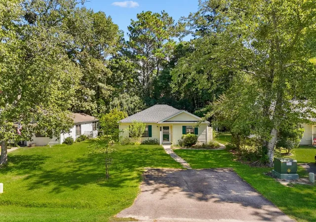 Photo 2 of Single family home for sale at 6616 Royal Pine Dr, Myrtle Beach, SC 29588 | MLS# 2624065 | Listing updated on 2026-10-22
