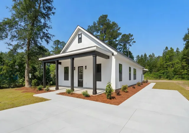 Single family home for sale at 3209 Kent Rd, Andrews, SC 29510 | MLS# 2625559