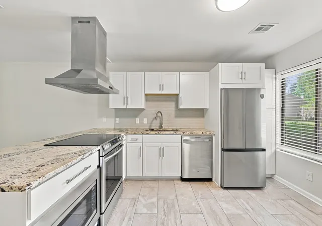 Photo 4 of Townhouse for sale at 55 Beaver Pond Loop #14, Pawleys Island, SC 29585 | MLS# 2625751 | Listing updated on 2026-10-23
