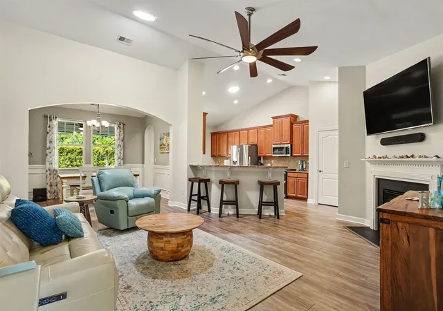 Photo 3 of Single family home for sale at 2023 Oxford Dr, Myrtle Beach, SC 29577 | MLS# 2625774 | Listing updated on 2026-10-22