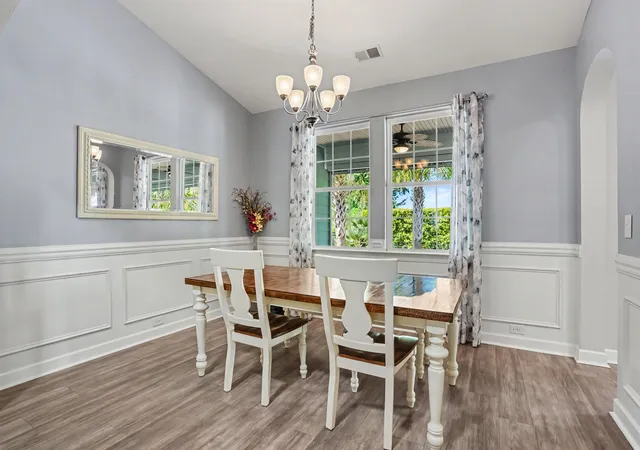 Photo 4 of Single family home for sale at 2023 Oxford Dr, Myrtle Beach, SC 29577 | MLS# 2625774 | Listing updated on 2026-10-22