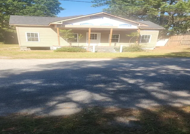 Photo 1 of Single family home for sale at 113 F Ave, Darlington, SC 29532 | MLS# 2625778 | Listing updated on 2026-10-22