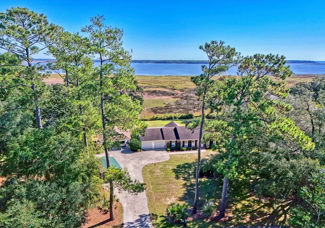 Photo 1 of Sale Pending at 436 Golf Dr, Georgetown, SC 29440 | MLS# 2625796 | Listing updated on 2026-10-22