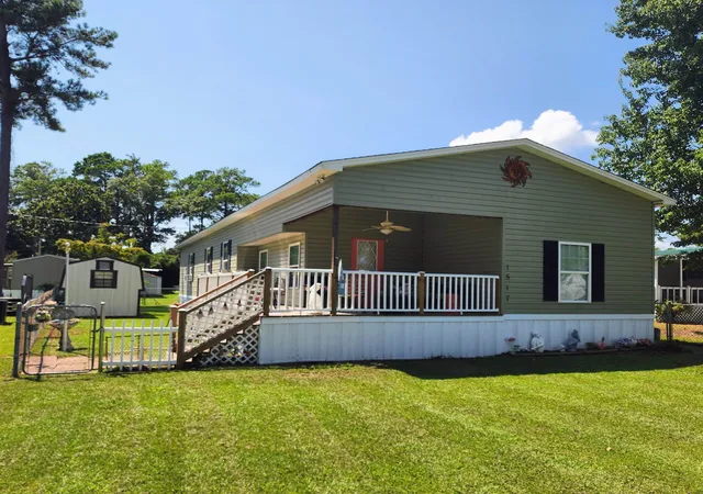 Photo 1 of Manufactured home for sale at 1517 Pisces Ln, Myrtle Beach, SC 29575 | MLS# 2625817 | Listing updated on 2026-10-22
