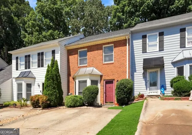 Photo 2 of Townhouse for sale at 1208 Magnolia Way Se, Smyrna, GA 30082 | MLS# 10844730 | Listing updated on 2026-09-14