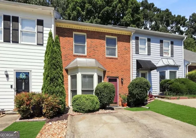 Photo 3 of Townhouse for sale at 1208 Magnolia Way Se, Smyrna, GA 30082 | MLS# 10844730 | Listing updated on 2026-09-14