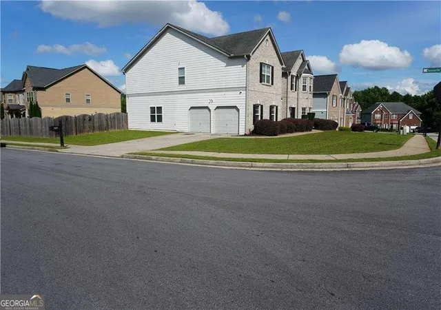 Photo 2 of Single family home for sale at 7985 Sandpoint Pl, Lithia Springs, GA 30122 | MLS# 10853046 | Listing updated on 2026-10-05